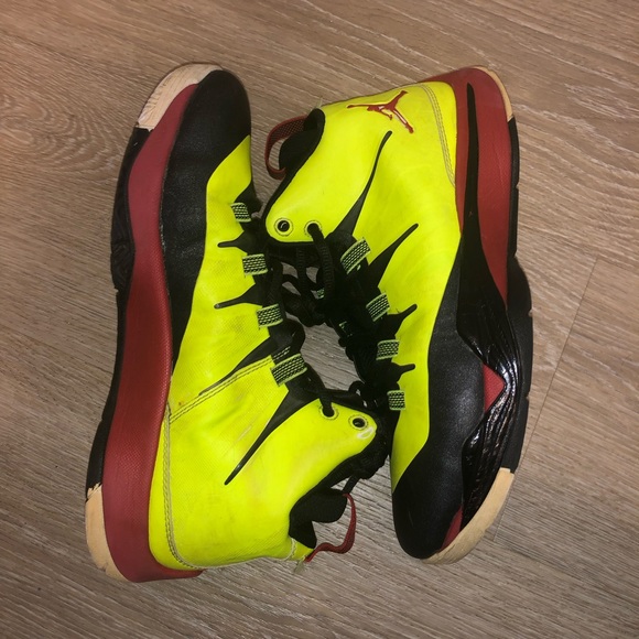 Air Jordan youth sneakers high tops size 7 - Picture 6 of 7